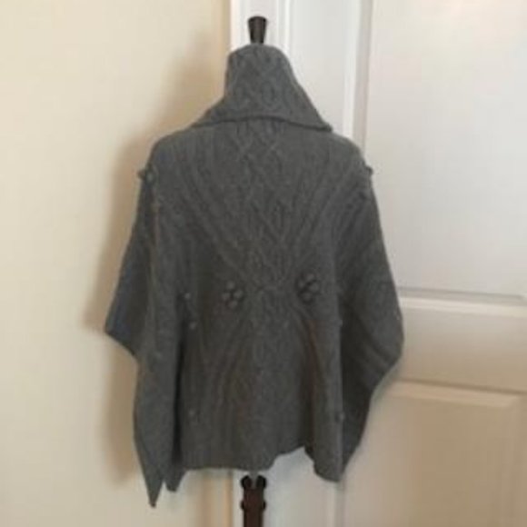 NWT Anthropologie Gray Pullover with Oversized Turtleneck Poncho O/S - Picture 2 of 5
